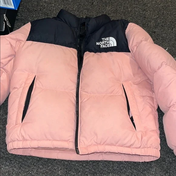 The North Face Kids Nuptse Puffer Jacket - Picture 1 of 5